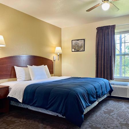 Candlelight Inn & Suites Hwy 69 Near 매캘러스터 외부 사진