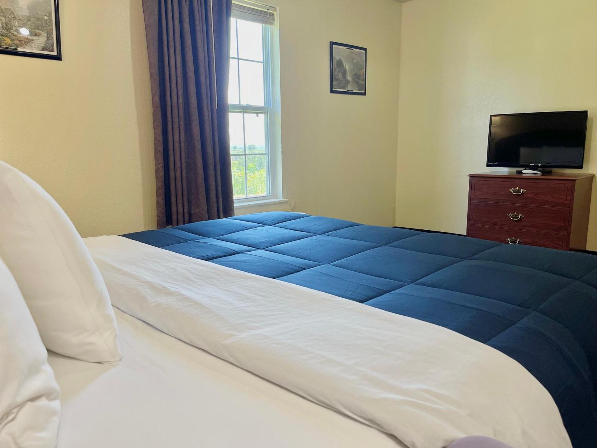 Candlelight Inn & Suites Hwy 69 Near 매캘러스터 외부 사진