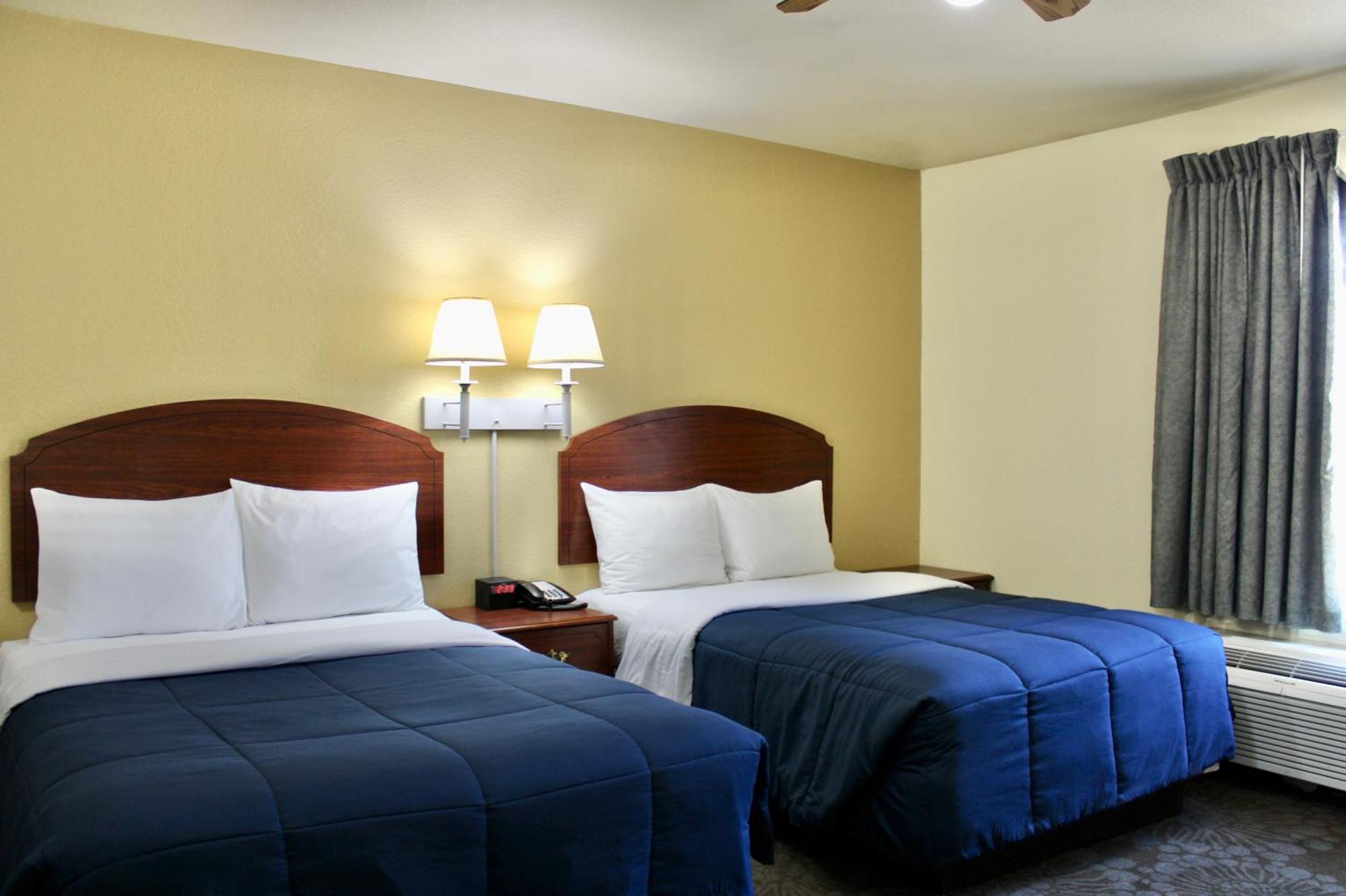 Candlelight Inn & Suites Hwy 69 Near 매캘러스터 외부 사진