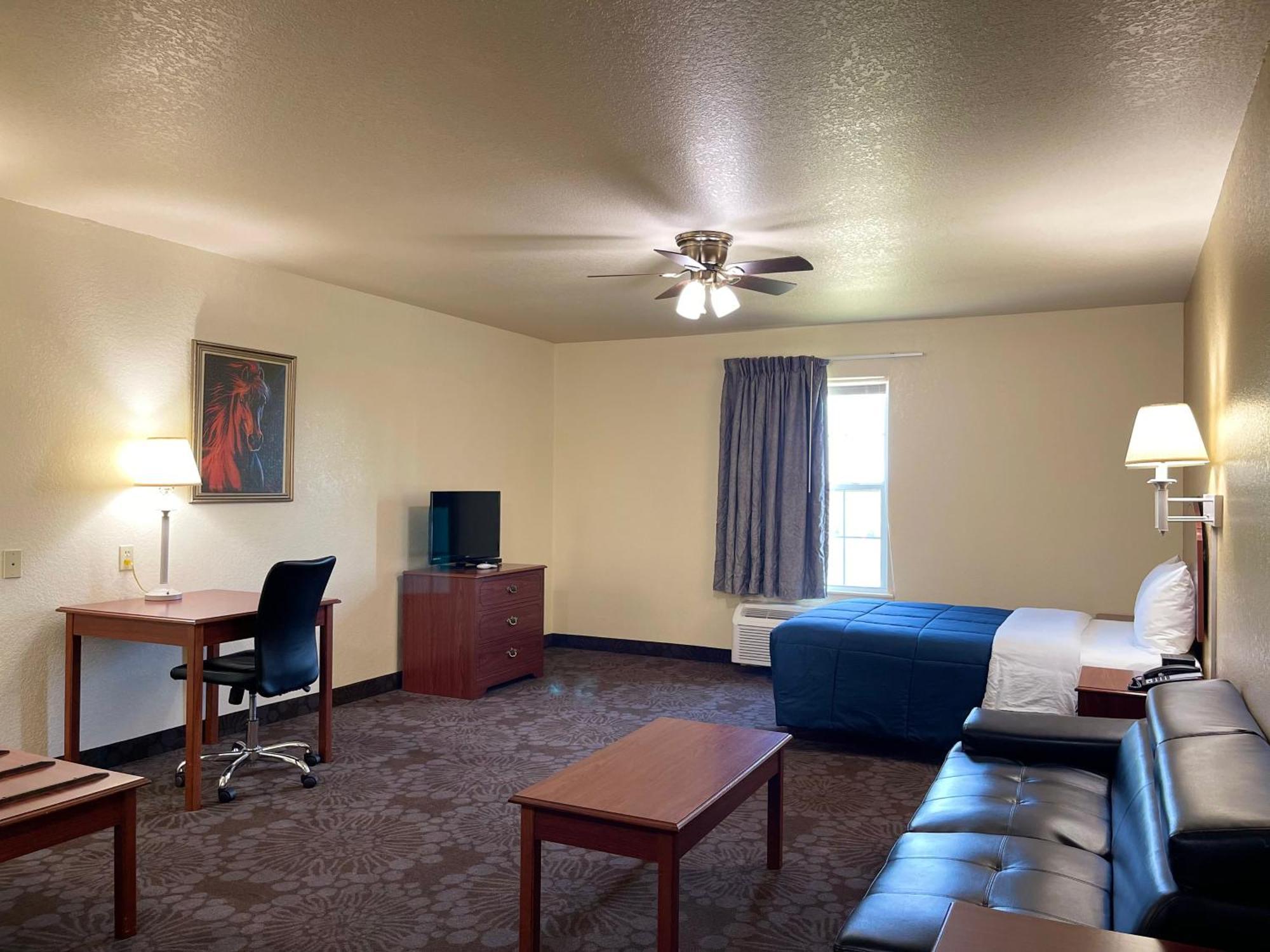 Candlelight Inn & Suites Hwy 69 Near 매캘러스터 외부 사진
